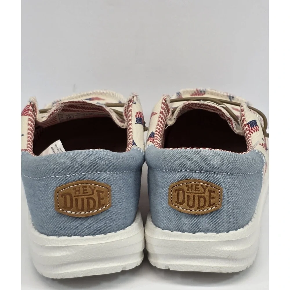 Hey Dude Wally Youth Americana Shoes Size 3 NWT 40479‑1 Flag Print Slip On